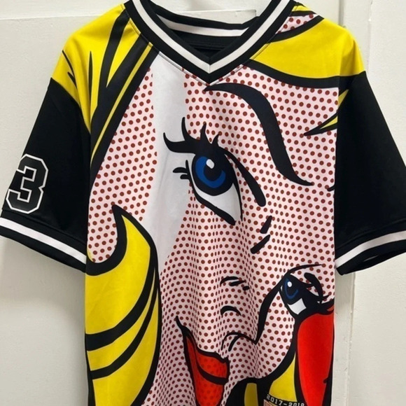 Black pyramid jersey t-shirt - Picture 3 of 5